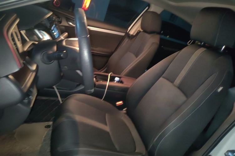 Used Honda Civic 2016 220TURBO CVT Luxury Edition Left Front Seat