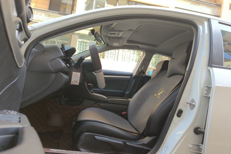 Used Honda Civic 2016 220TURBO CVT Luxury Edition Left Front Seat