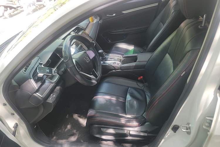 Used Honda Civic 2016 220TURBO CVT Luxury Edition Left Front Seat