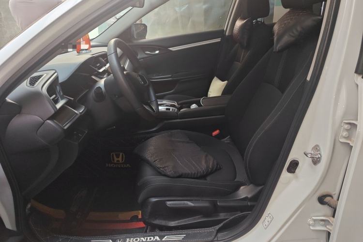 Used Honda Civic 2016 220TURBO CVT Luxury Edition Left Front Seat