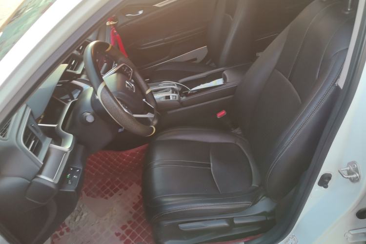 Used Honda Civic 2016 220TURBO CVT Luxury Edition Left Front Seat