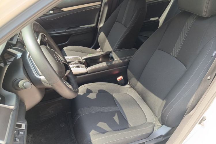 Used Honda Civic 2016 220TURBO CVT Luxury Edition Left Front Seat