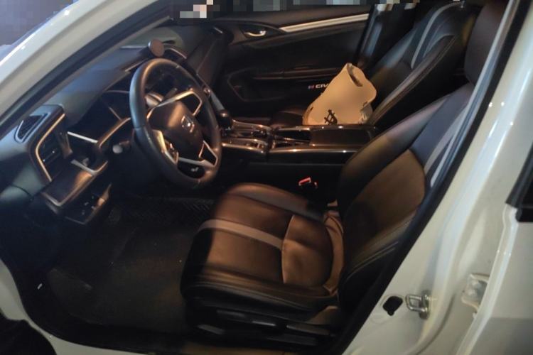 Used Honda Civic 2016 220TURBO CVT Luxury Edition Left Front Seat