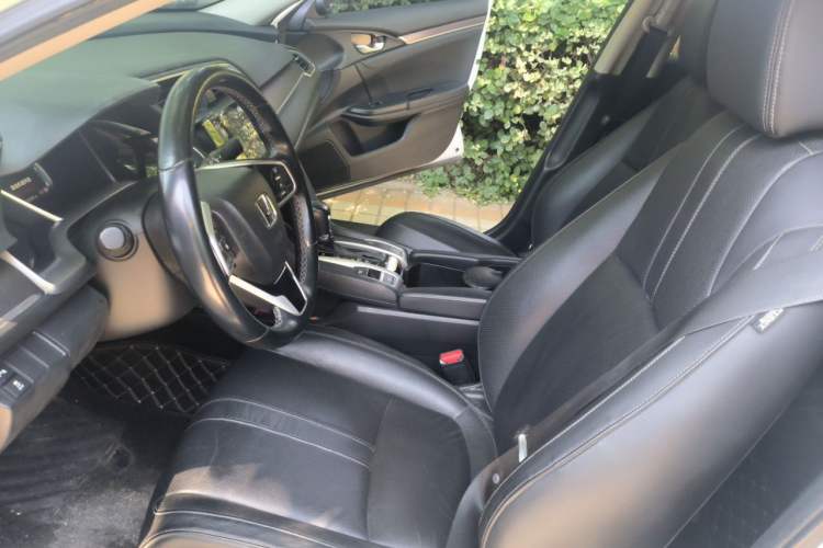 Used Honda Civic 2016 220TURBO CVT Prestige Edition Left Front Seat