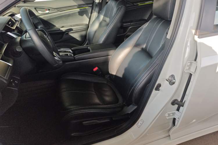 Used Honda Civic 2016 220TURBO CVT Luxury Edition Left Front Seat