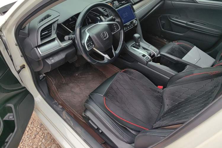 Used Honda Civic 2016 220TURBO CVT Prestige Edition Left Front Seat