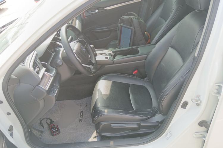Used Honda Civic 2016 220TURBO CVT Luxury Edition Left Front Seat