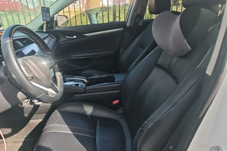 Used Honda Civic 2016 220TURBO CVT Prestige Edition Left Front Seat