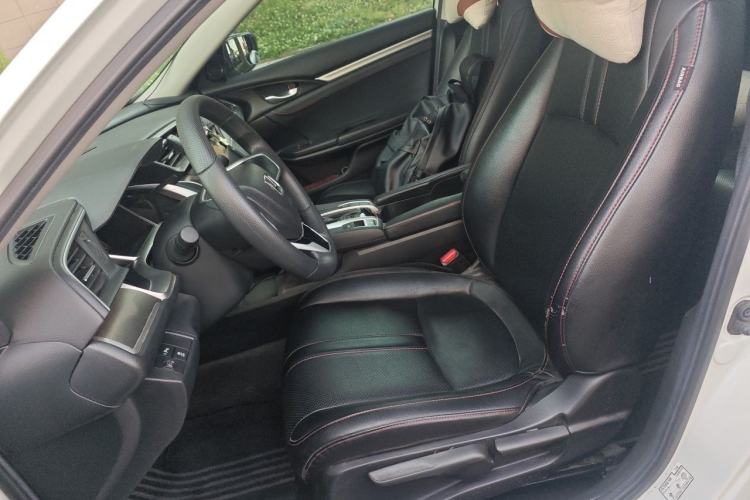 Used Honda Civic 2016 220TURBO CVT Luxury Edition Left Front Seat