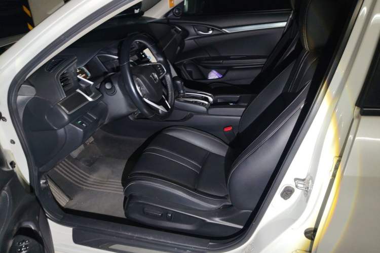 Used Honda Civic 2016 220TURBO CVT Prestige Edition Left Front Seat