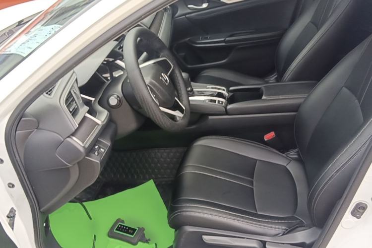 Used Honda Civic 2016 220TURBO CVT Luxury Edition Left Front Seat