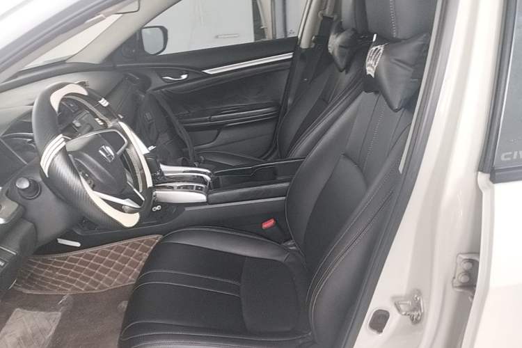 Used Honda Civic 2016 220TURBO CVT Luxury Edition Left Front Seat