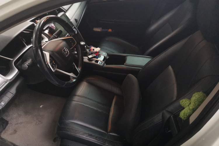 Used Honda Civic 2016 220TURBO CVT Prestige Edition Left Front Seat