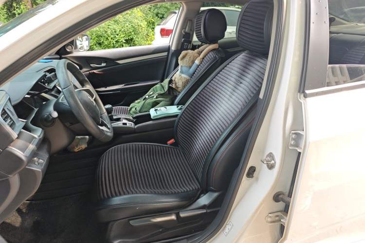 Used Honda Civic 2016 220TURBO Manual Luxury Edition Left Front Seat