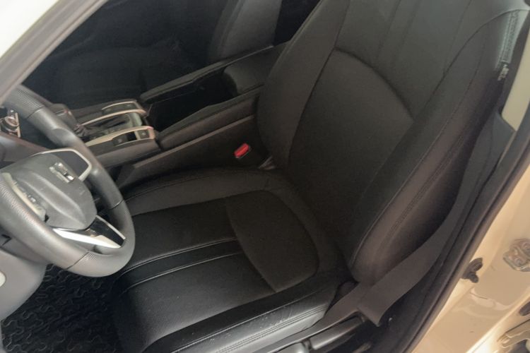 Used Honda Civic 2016 220TURBO CVT Luxury Edition Left Front Seat