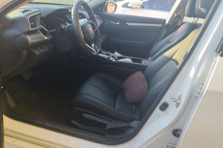 Used Honda Civic 2016 220TURBO CVT Luxury Edition Left Front Seat
