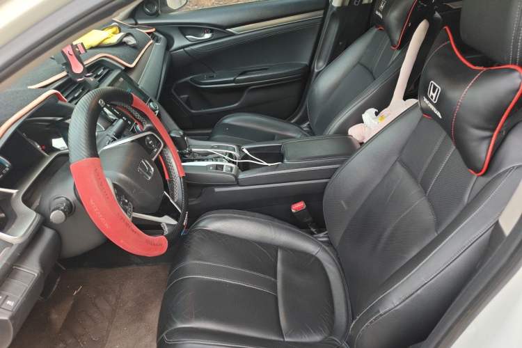 Used Honda Civic 2016 220TURBO CVT Prestige Edition Left Front Seat