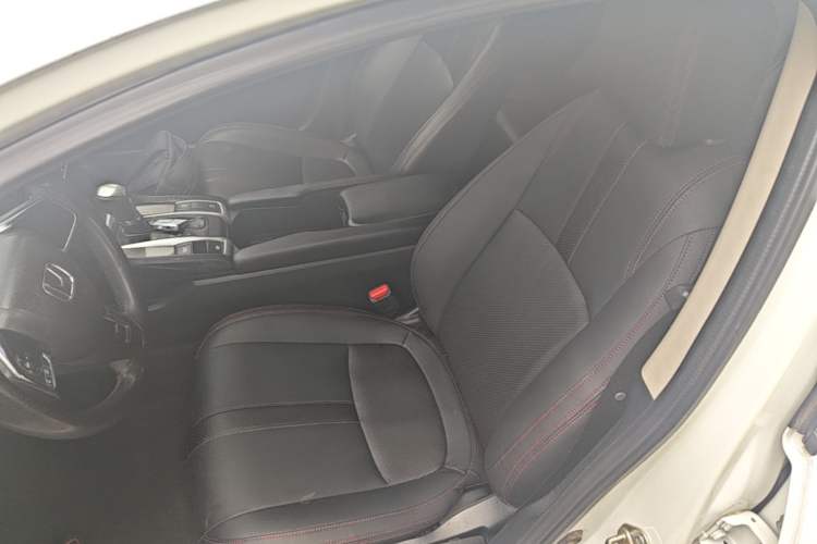 Used Honda Civic 2016 180TURBO CVT Comfort Version Left Front Seat