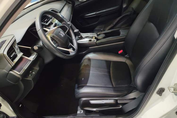 Used Honda Civic 2016 220TURBO CVT Luxury Edition Left Front Seat