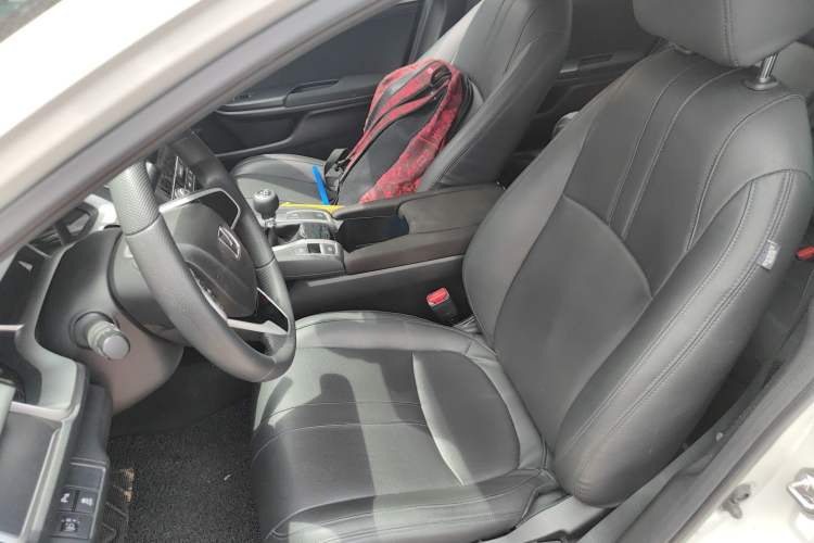 Used Honda Civic 2016 220TURBO Manual Luxury Edition Left Front Seat
