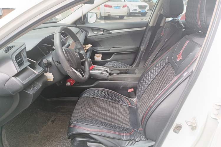 Used Honda Civic 2016 220TURBO CVT Luxury Edition Left Front Seat