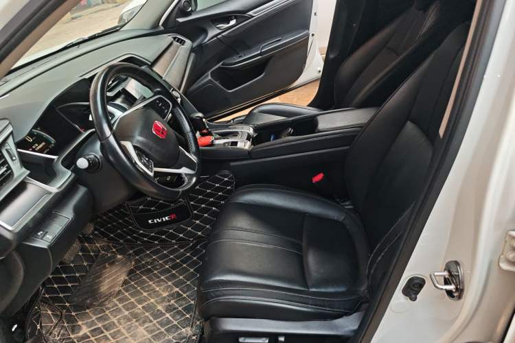 Used Honda Civic 2016 220TURBO CVT Prestige Edition Left Front Seat