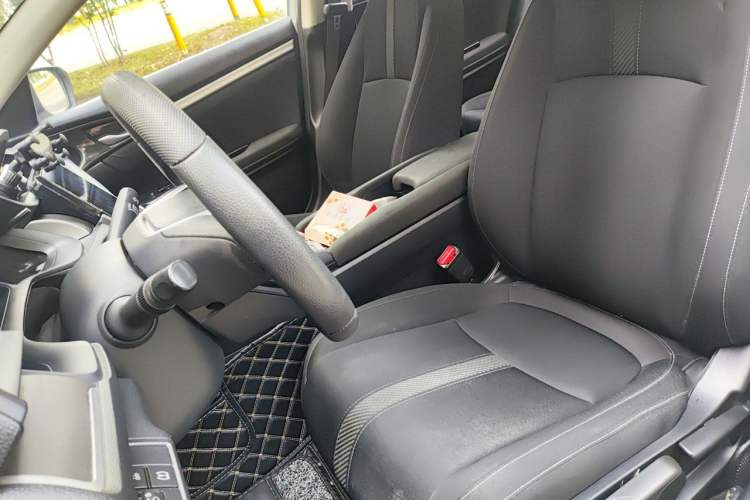 Used Honda Civic 2016 180TURBO CVT Comfort Version Left Front Seat
