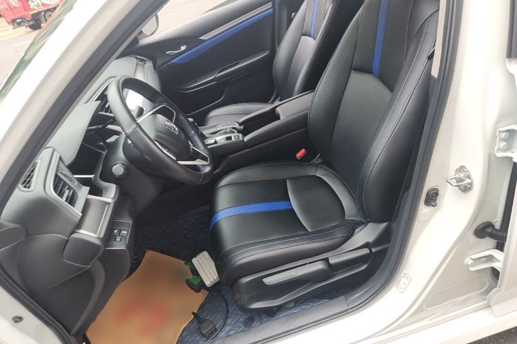 Used Honda Civic 2016 220TURBO CVT Luxury Edition Left Front Seat