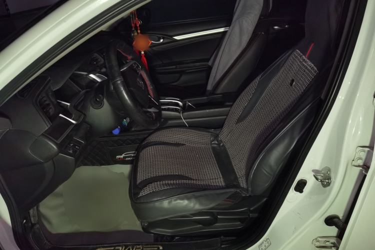 Used Honda Civic 2016 220TURBO CVT Luxury Edition Left Front Seat