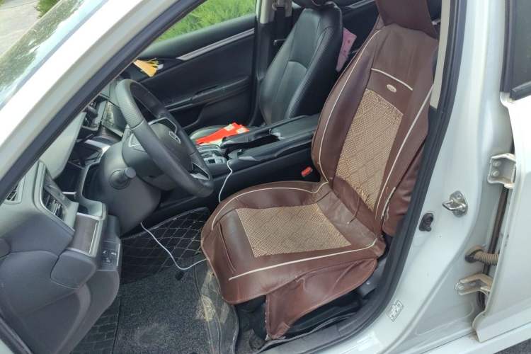 Used Honda Civic 2016 220TURBO CVT Luxury Edition Left Front Seat