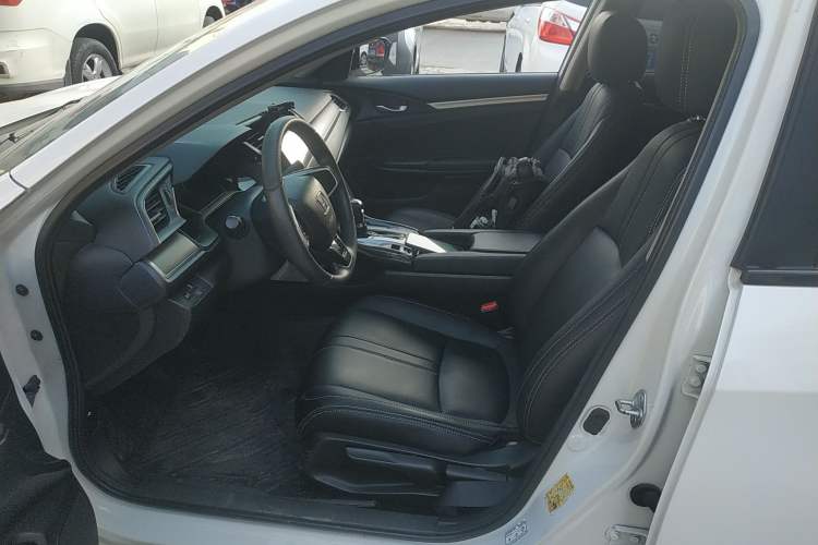Used Honda Civic 2016 180TURBO CVT Comfort Version Left Front Seat