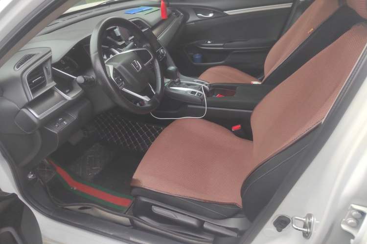Used Honda Civic 2016 220TURBO CVT Luxury Edition Left Front Seat