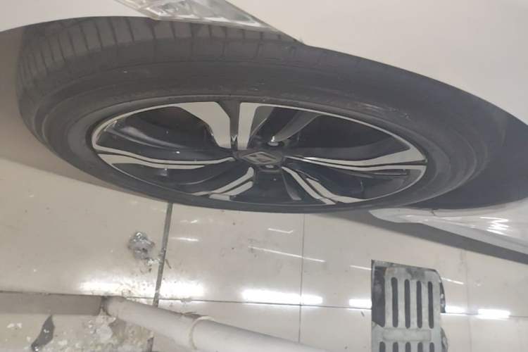 Used Honda Civic 2016 220TURBO CVT Prestige Edition Left Front Wheel Hub