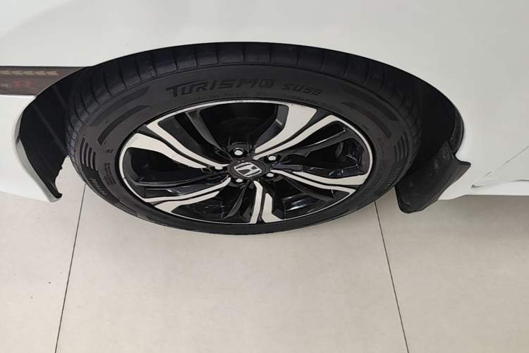 Used Honda Civic 2016 220TURBO CVT Prestige Edition Left Front Wheel Hub