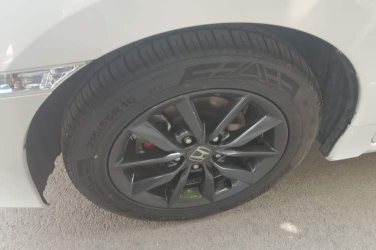 Used Honda Civic 2016 220TURBO CVT Luxury Edition Left Front Wheel Hub