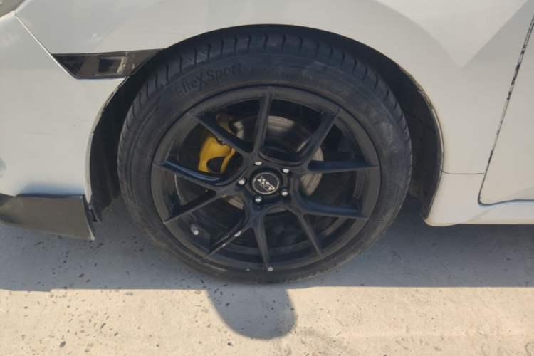 Used Honda Civic 2016 220TURBO CVT Luxury Edition Left Front Wheel Hub