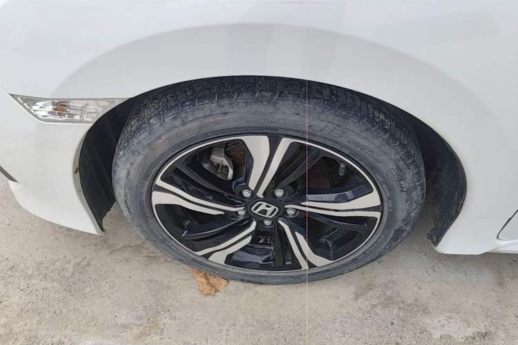 Used Honda Civic 2016 220TURBO CVT Prestige Edition Left Front Wheel Hub