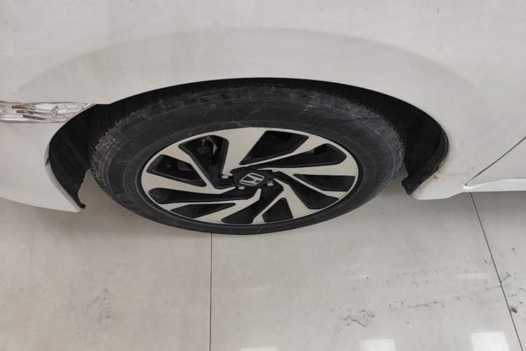 Used Honda Civic 2016 220TURBO CVT Luxury Edition Left Front Wheel Hub