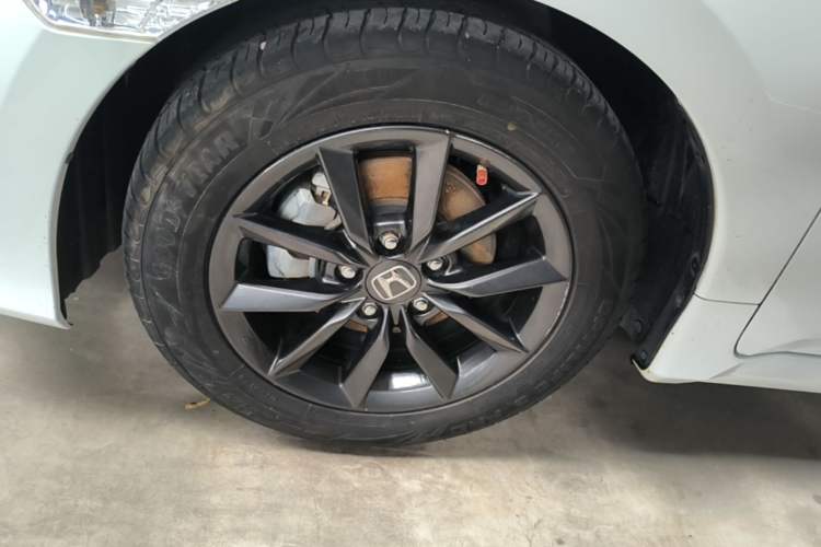 Used Honda Civic 2016 220TURBO CVT Prestige Edition Left Front Wheel Hub