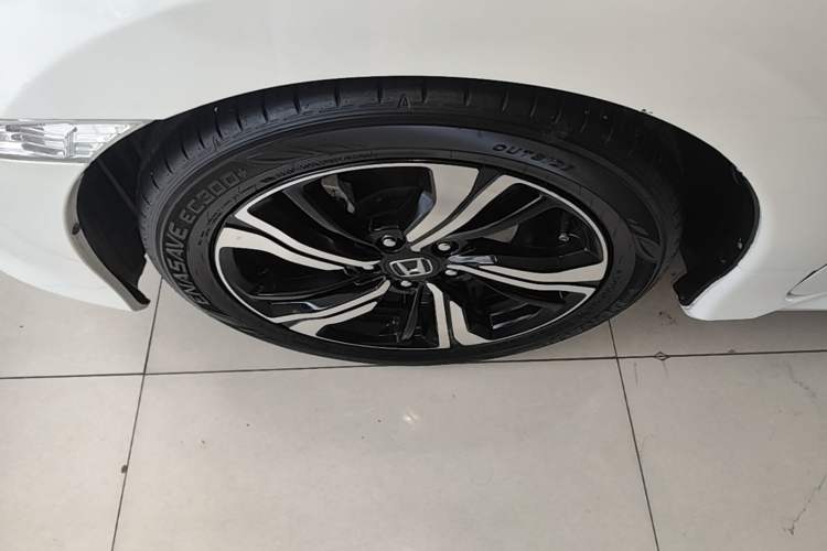 Used Honda Civic 2016 220TURBO CVT Prestige Edition Left Front Wheel Hub