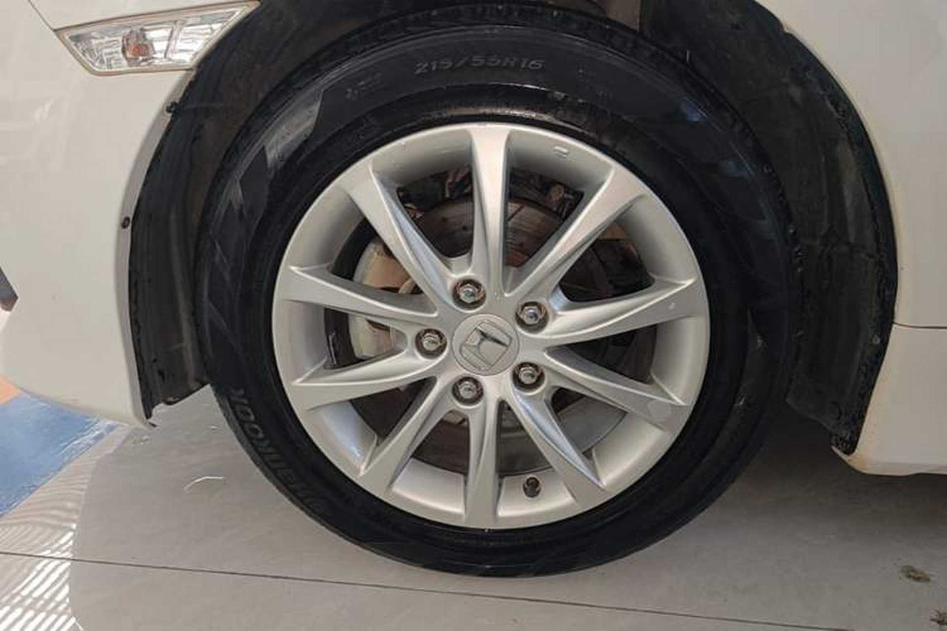 Used Honda Civic 2016 180TURBO CVT Comfort Version Left Front Wheel Hub