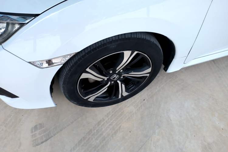 Used Honda Civic 2016 220TURBO CVT Prestige Edition Left Front Wheel Hub