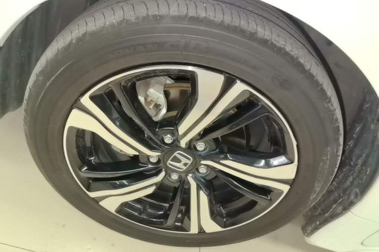 Used Honda Civic 2016 220TURBO CVT Prestige Edition Left Front Wheel Hub