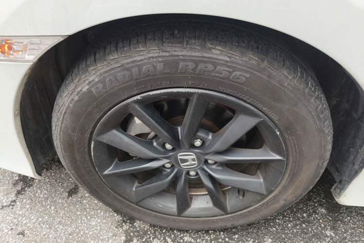 Used Honda Civic 2016 220TURBO CVT Luxury Edition Left Front Wheel Hub