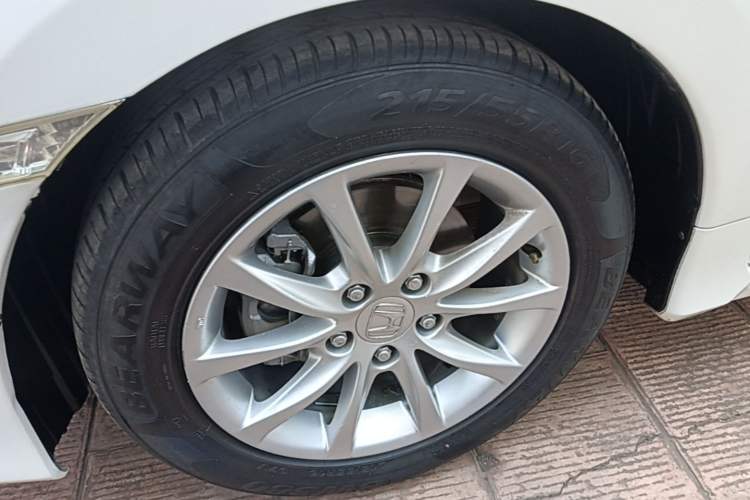 Used Honda Civic 2016 180TURBO CVT Comfort Version Left Front Wheel Hub