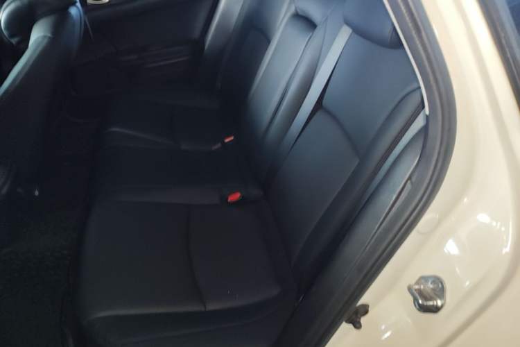 Used Honda Civic 2016 220TURBO CVT Luxury Edition Left Rear Seat