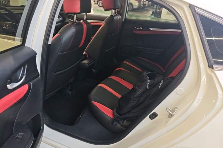 Used Honda Civic 2016 220TURBO CVT Luxury Edition Left Rear Seat