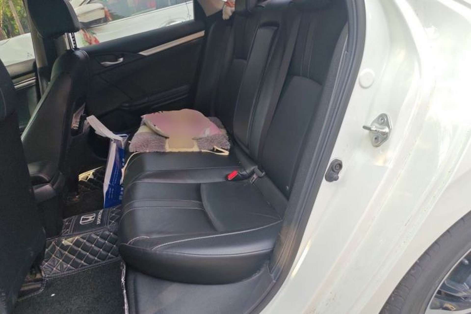 Used Honda Civic 2016 220TURBO CVT Prestige Edition Left Rear Seat