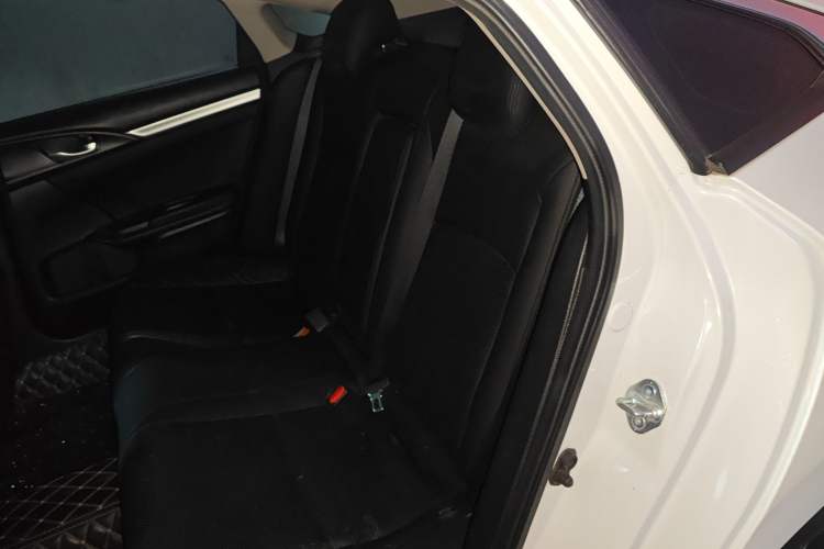 Used Honda Civic 2016 220TURBO CVT Luxury Edition Left Rear Seat