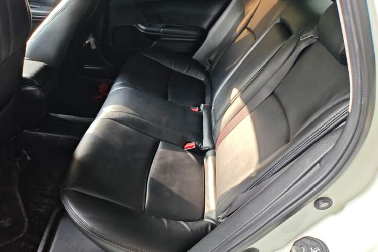 Used Honda Civic 2016 220TURBO CVT Luxury Edition Left Rear Seat